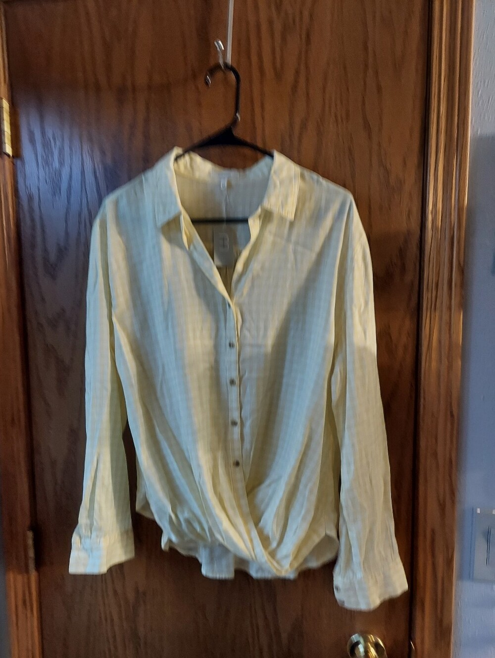 NWT Maurices Yellow Gingham Twist-Hem Long Sleeve Button-Down Shirt - Size M